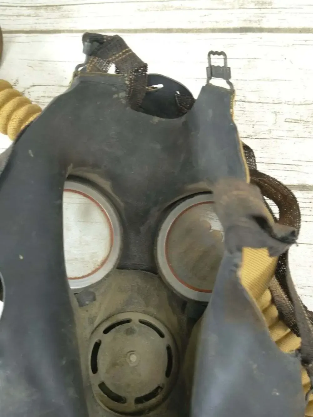 1941 GAS MASK MK-II (WORLD WAR II, WWII, WW2) December 24 1941 Christmas Eve